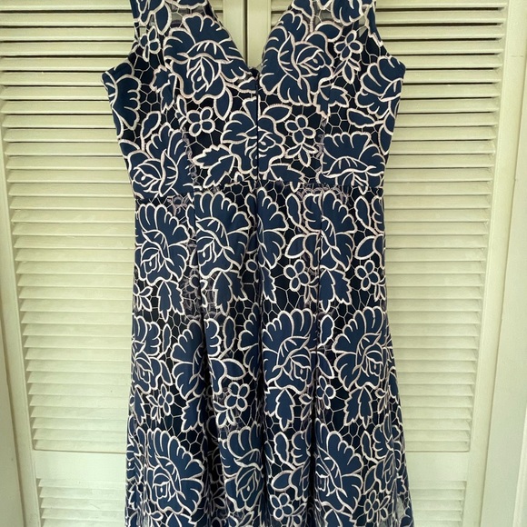 Moss & Spy Primrose dress - Picture 2 of 10